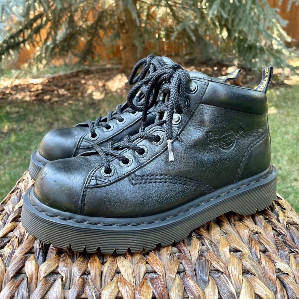 Dr Martens Y2K Vintage Air Wair 8287 Chunky Platform Ankle Boots. Size 7-7.5
